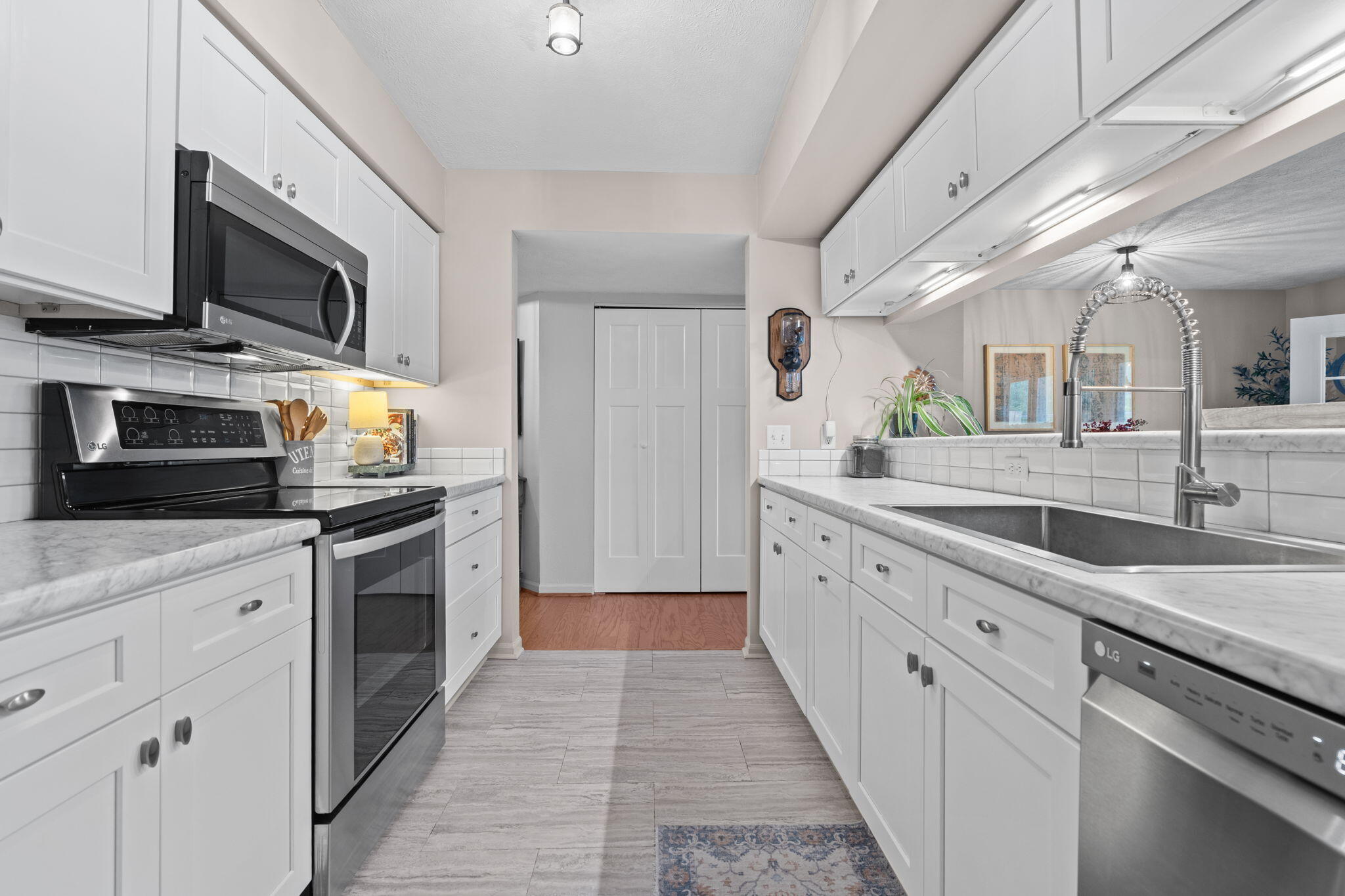 1729 Weatherstone Drive