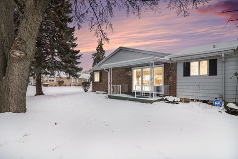 5776 Leisure S Drive SE Kentwood City MI 49548