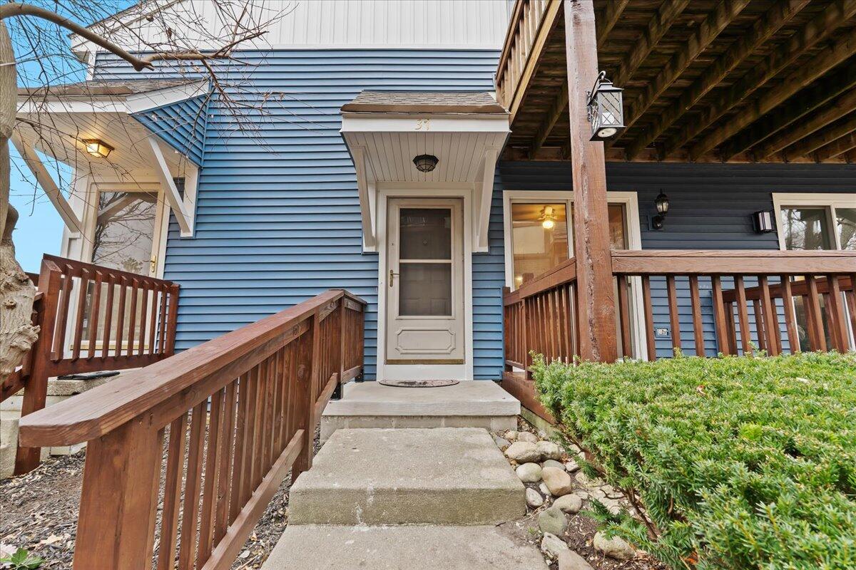 44750 Bayview Drive 37