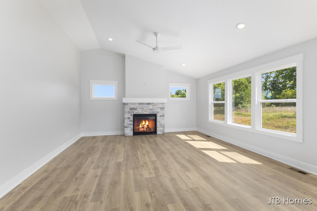 8296 Kettle Oak Drive SE