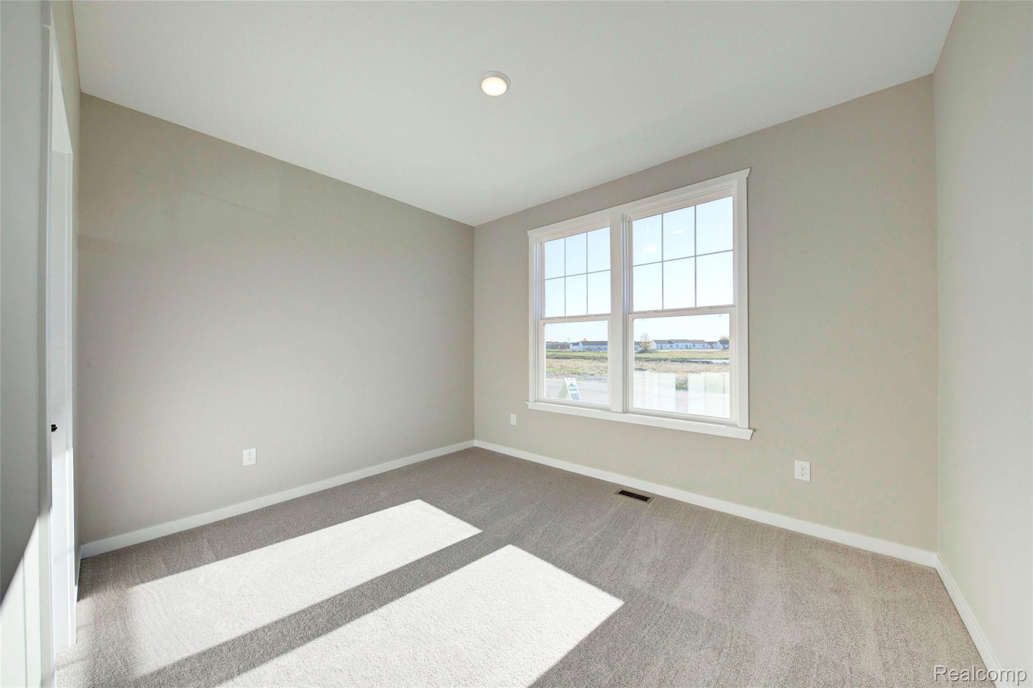MOH 95 Gambrel Drive