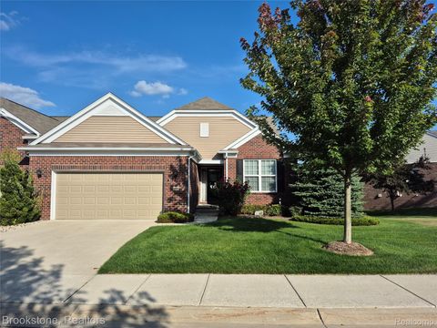 2081 Orwell Street Orion Charter Township MI 48360