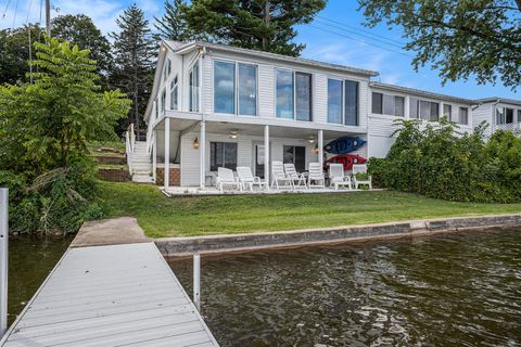 917 Elm Street Colon Village MI 49040