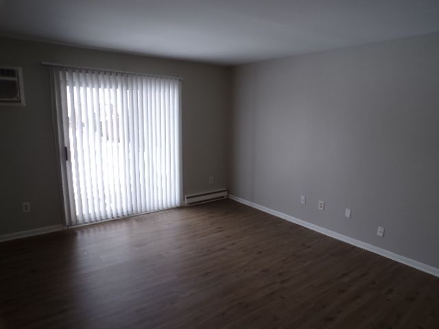 825 S GRAND Avenue 4