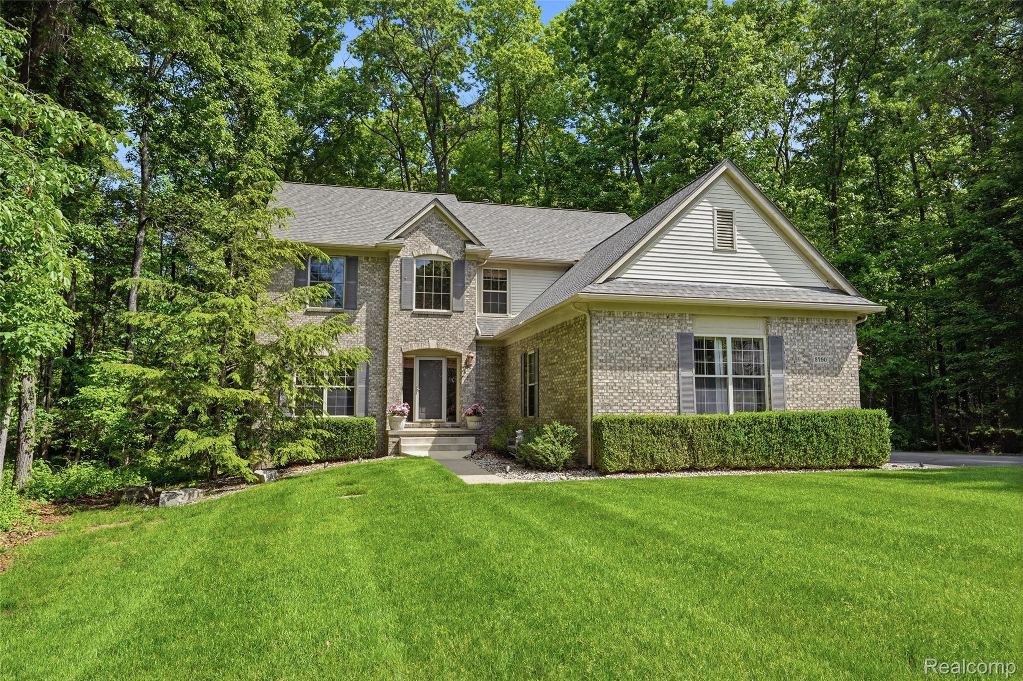 2790 Pine Bluffs Ct.