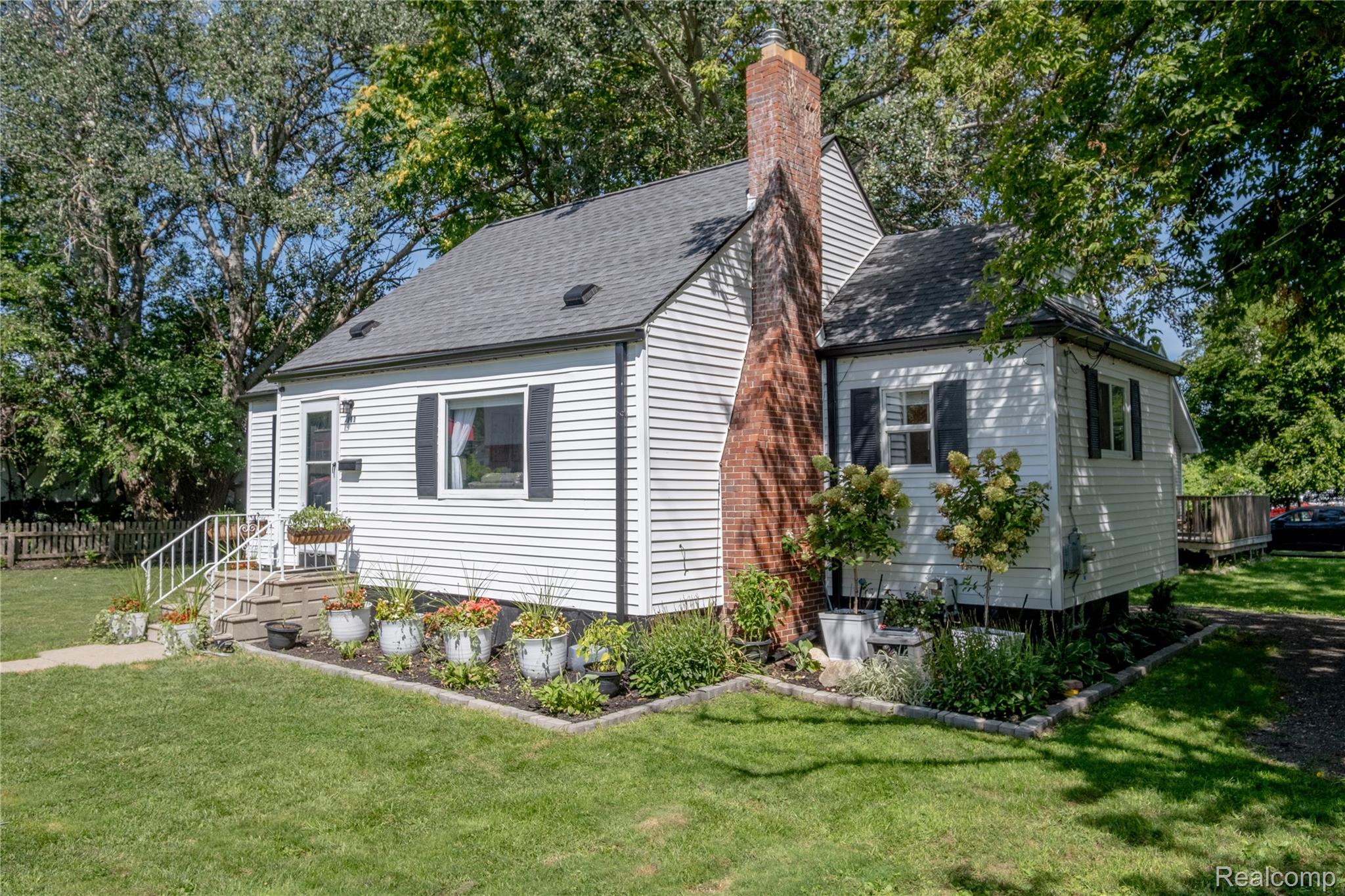 111 Third St