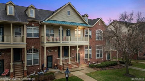 420 Old Pine Way Walled Lake City MI 48390