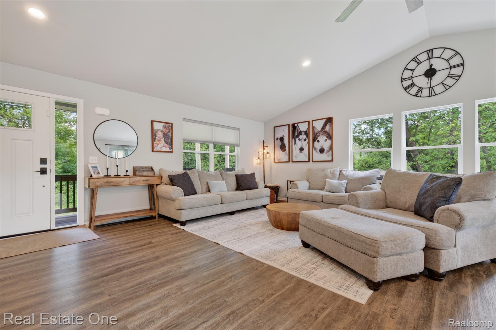 206 S Saint John Road