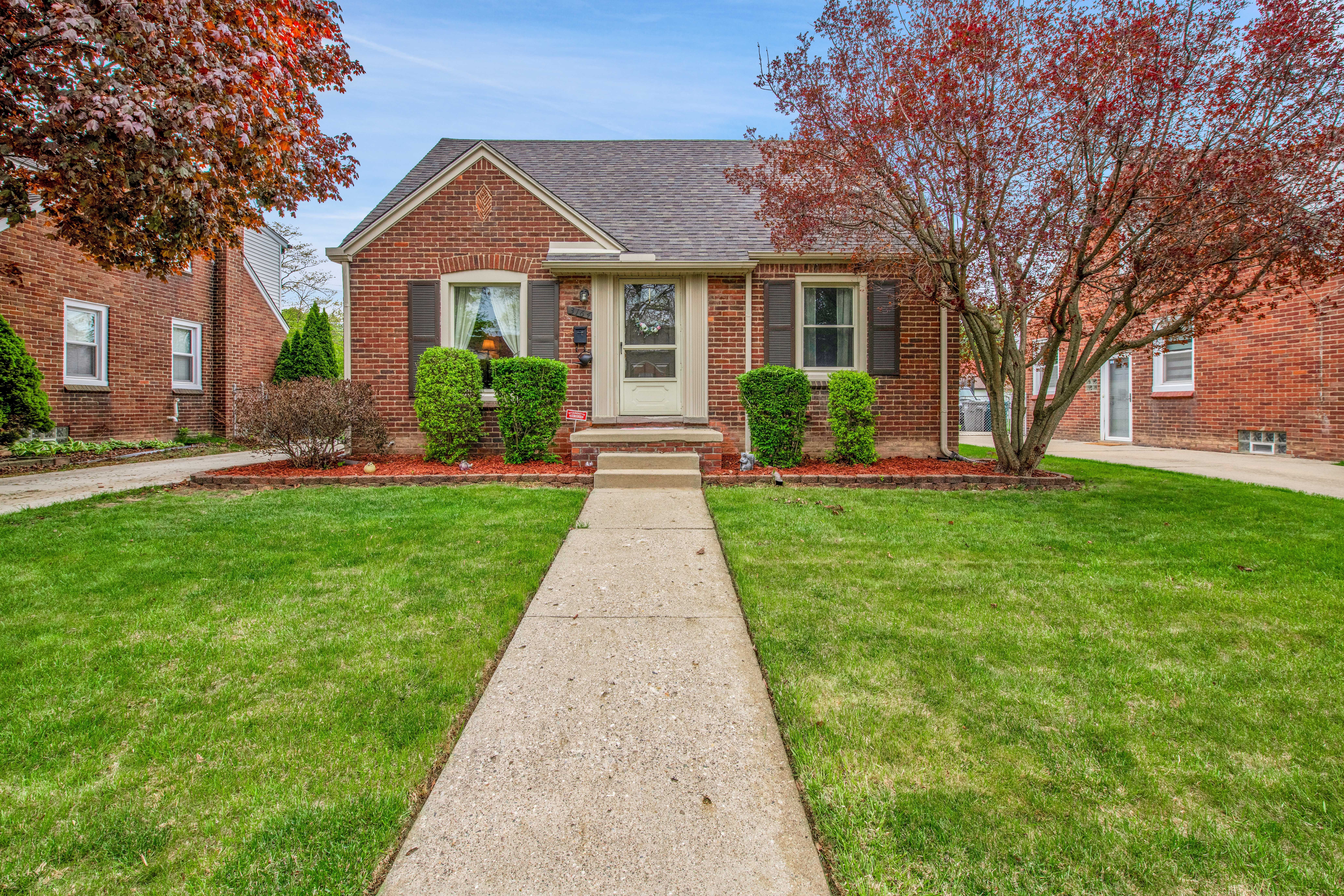 3164 WILLOW Street