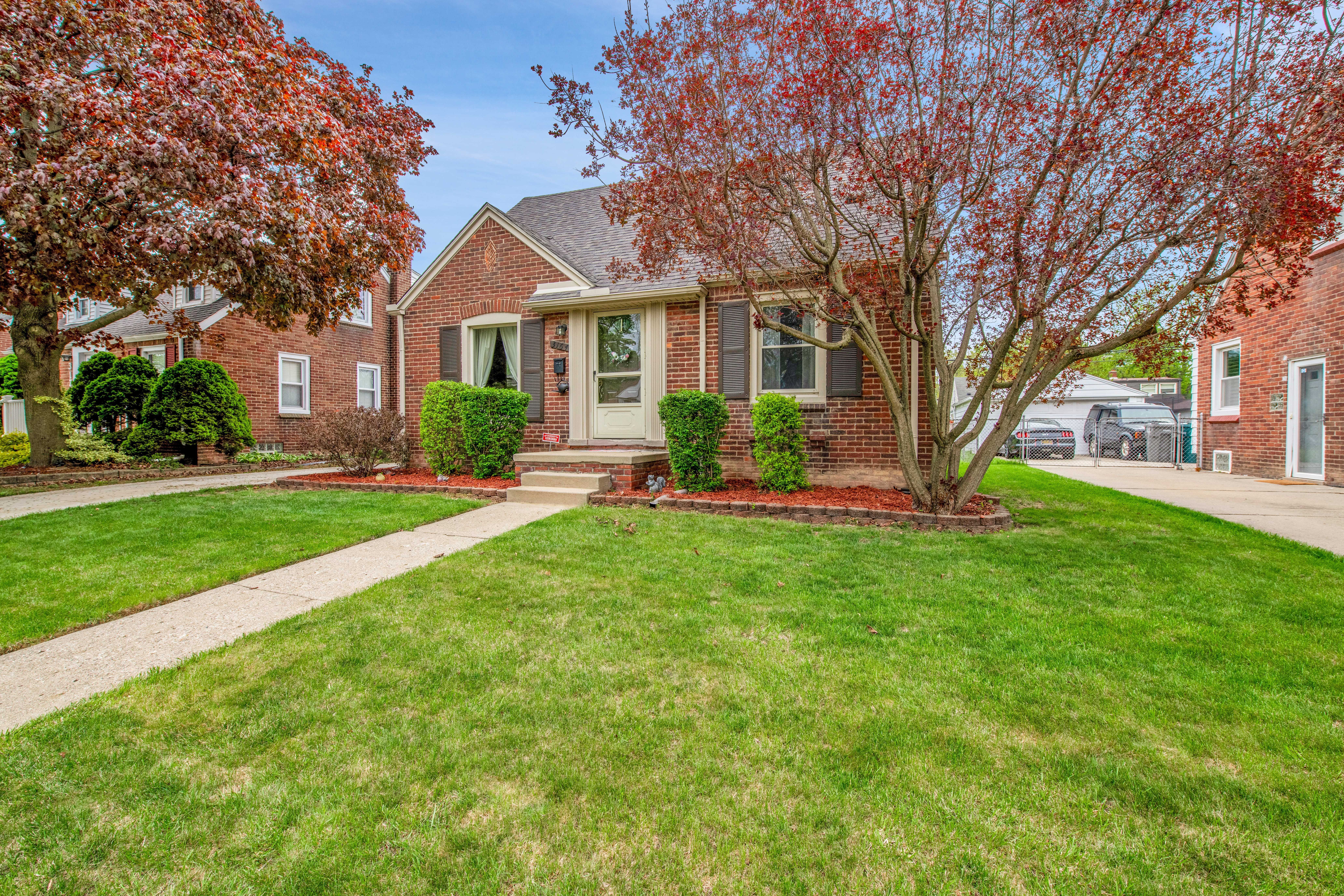 3164 WILLOW Street