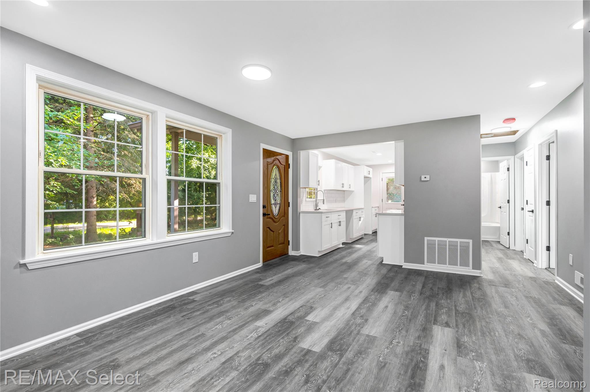 9353 Old Lee Road