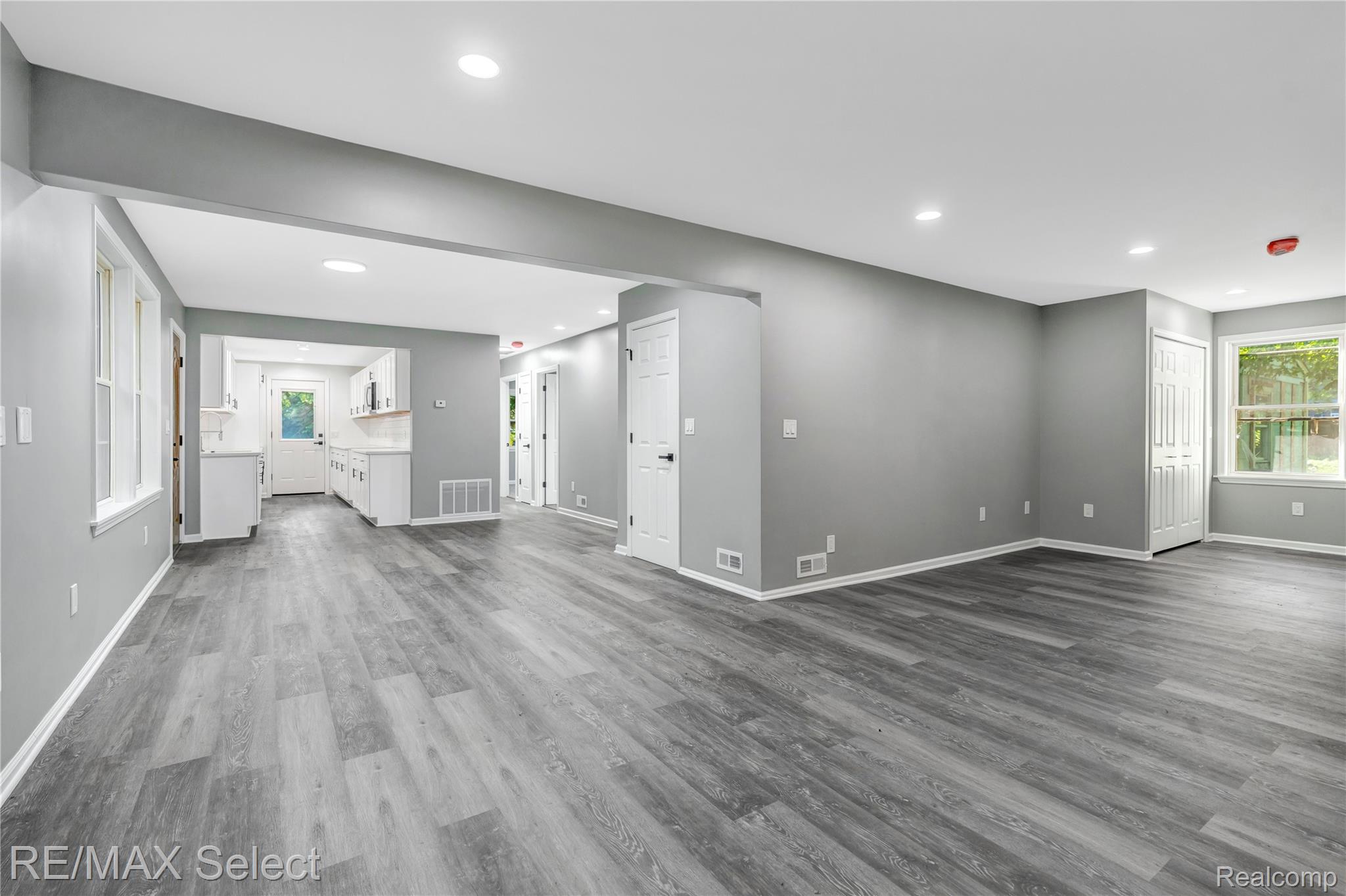 9353 Old Lee Road