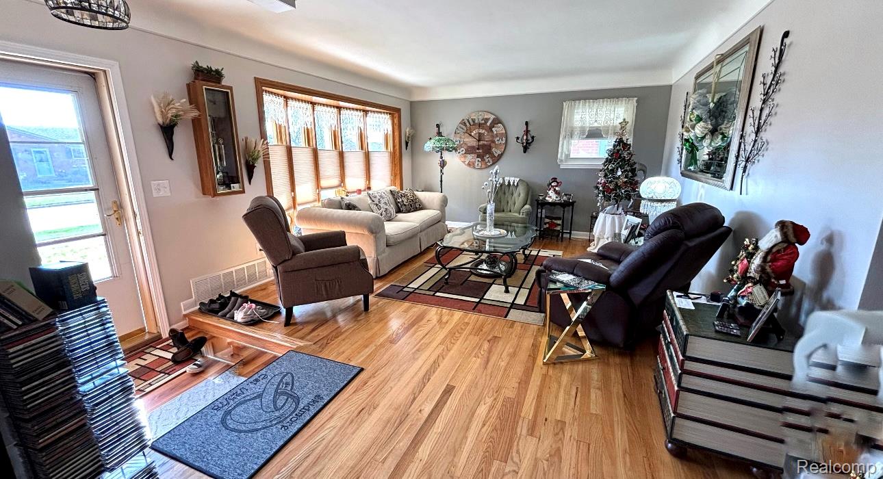 1772 Lakeview Street