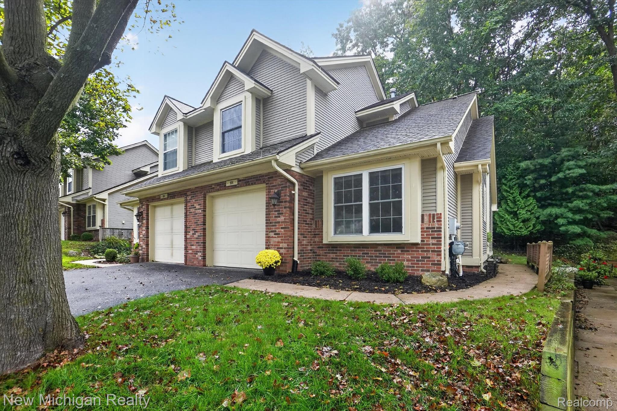 884 Whisperwood Trail