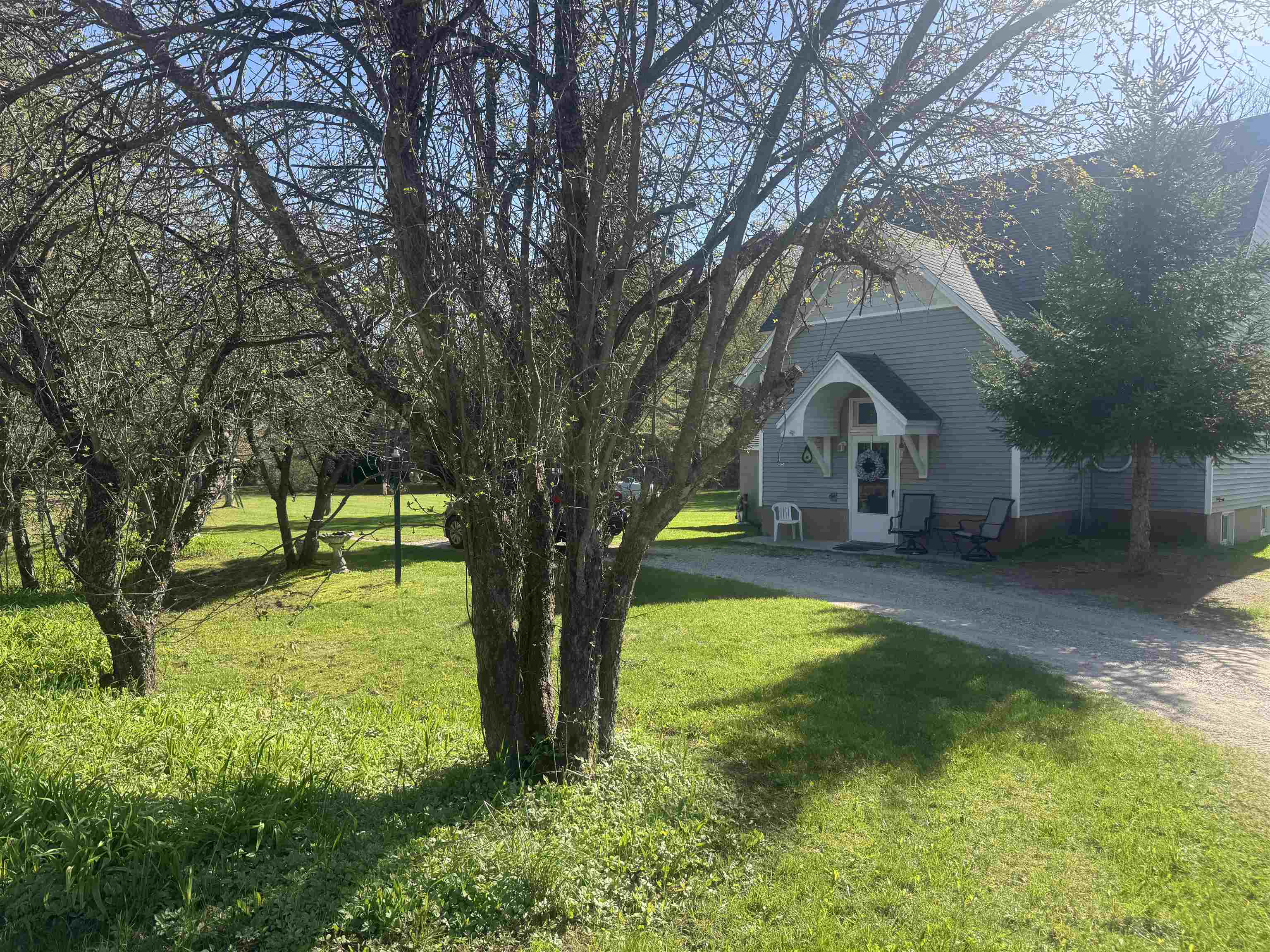 1012 S 35 Road