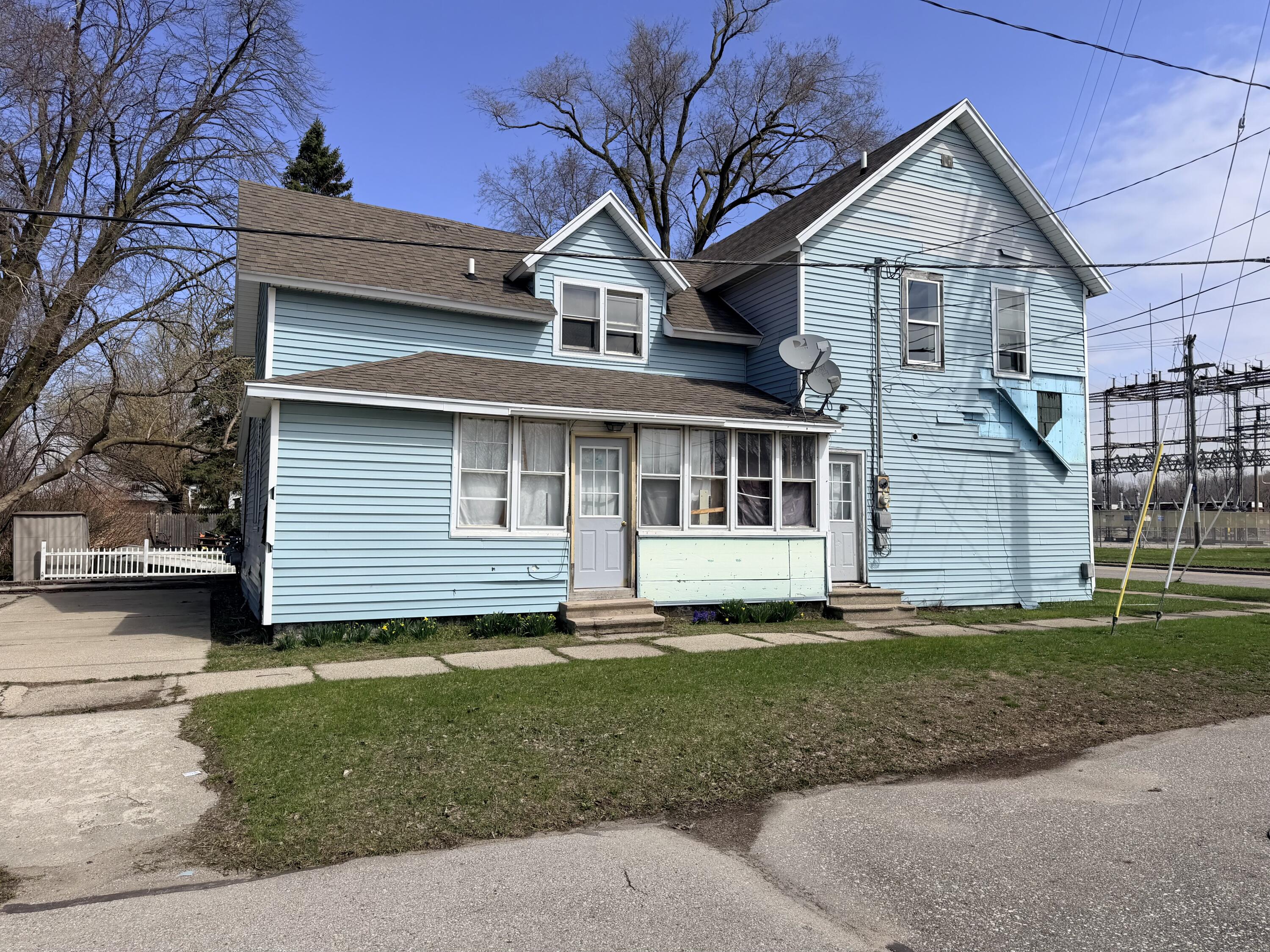 822 Vine Street