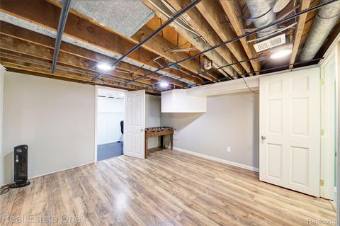 Tiny photo for 2293 Nichols Avenue, Grand Blanc Charter Township, MI 48507 (MLS # 20261021702)