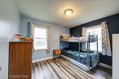 Tiny photo for 2293 Nichols Avenue, Grand Blanc Charter Township, MI 48507 (MLS # 20261021702)