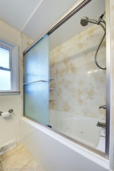 Tiny photo for 2293 Nichols Avenue, Grand Blanc Charter Township, MI 48507 (MLS # 20261021702)