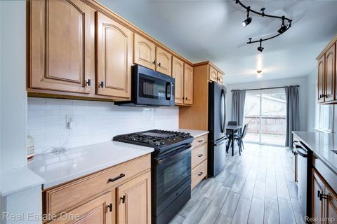 Tiny photo for 2293 Nichols Avenue, Grand Blanc Charter Township, MI 48507 (MLS # 20261021702)