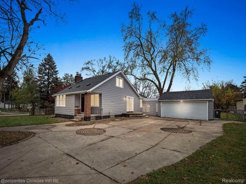 Photo for 15803 LEONA Drive