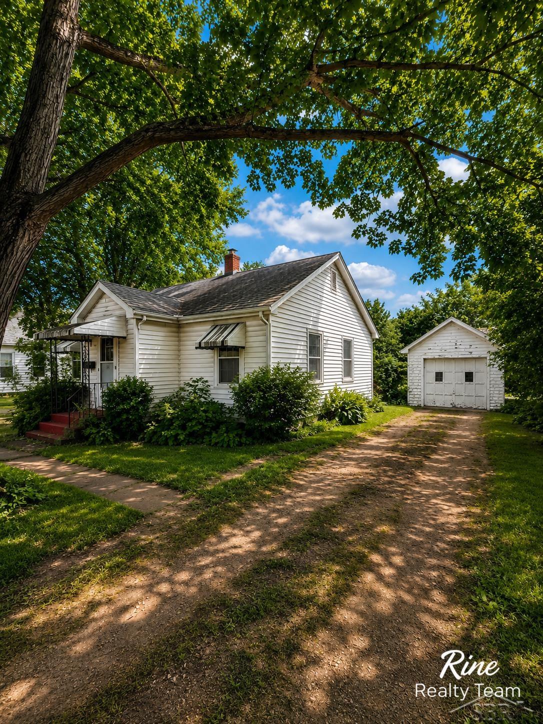 73 Maple Valley Street