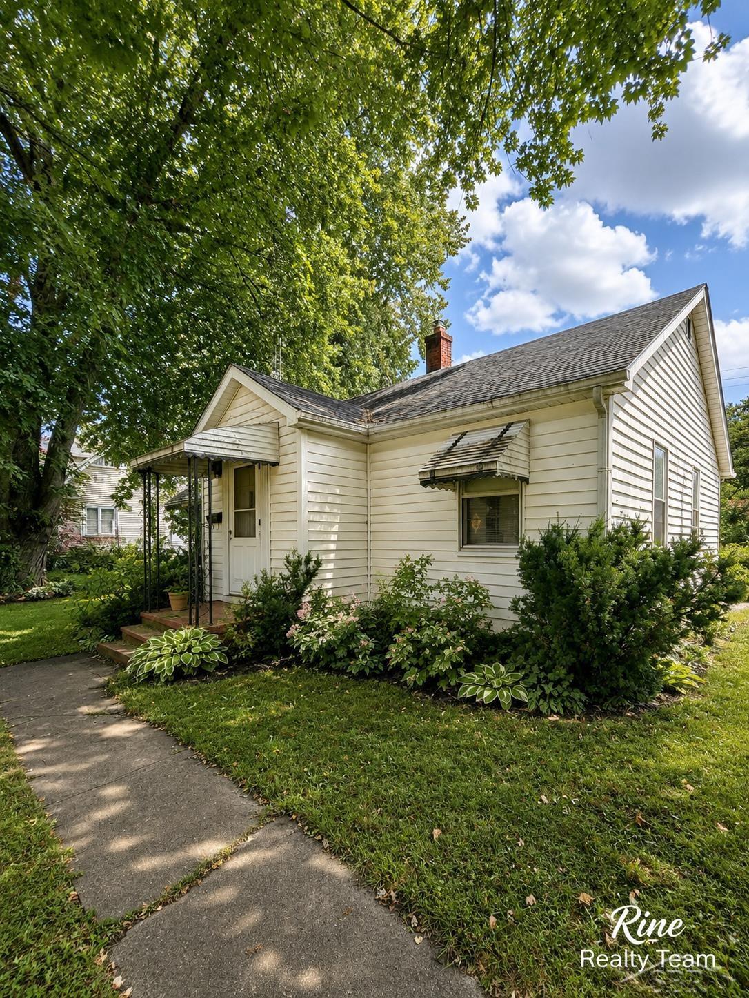 73 Maple Valley Street