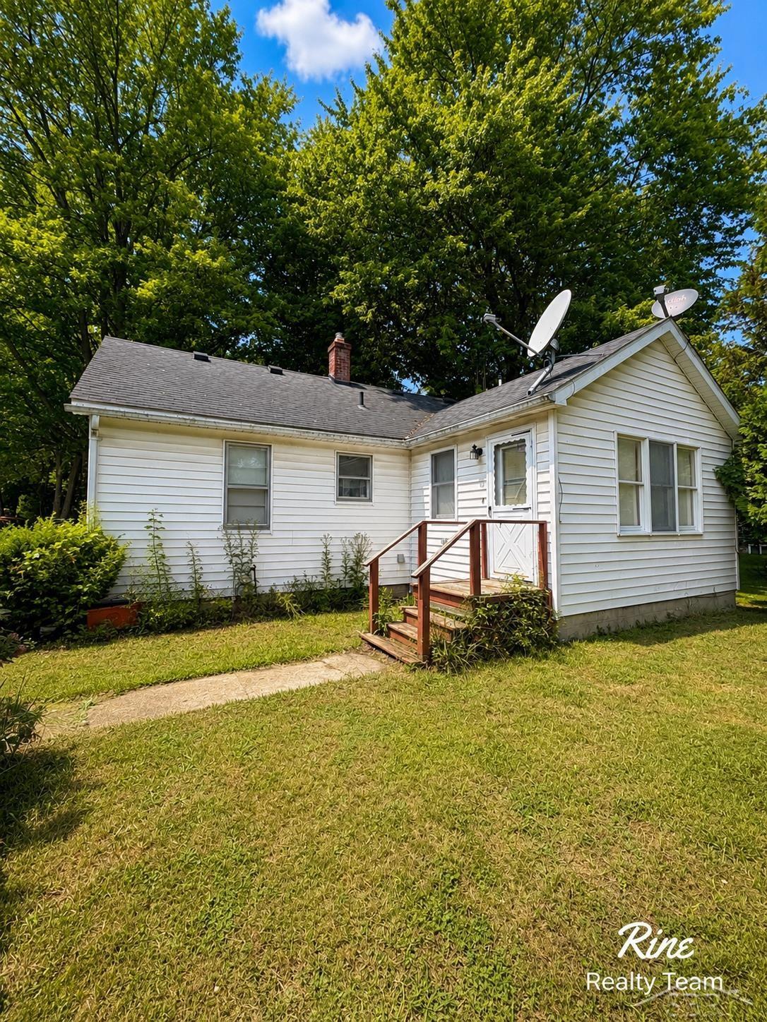 73 Maple Valley Street