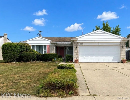 16094 HARDEN CIR, SOUTHFIELD, MI 48075 - Image 00ff5fb0f2906f4a5e334e90d0967172/245510376