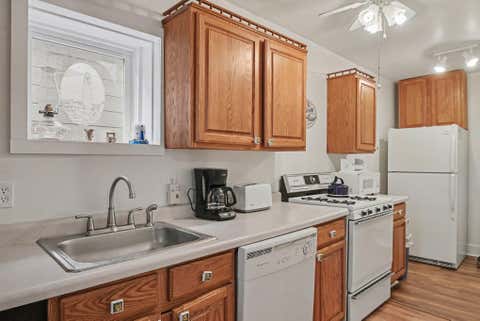 Tiny photo for 77 Park Avenue, South Haven City, MI 49090 (MLS # 69026044061)