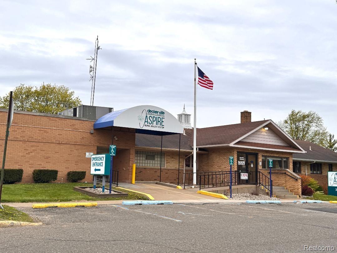 3462 Main Street
