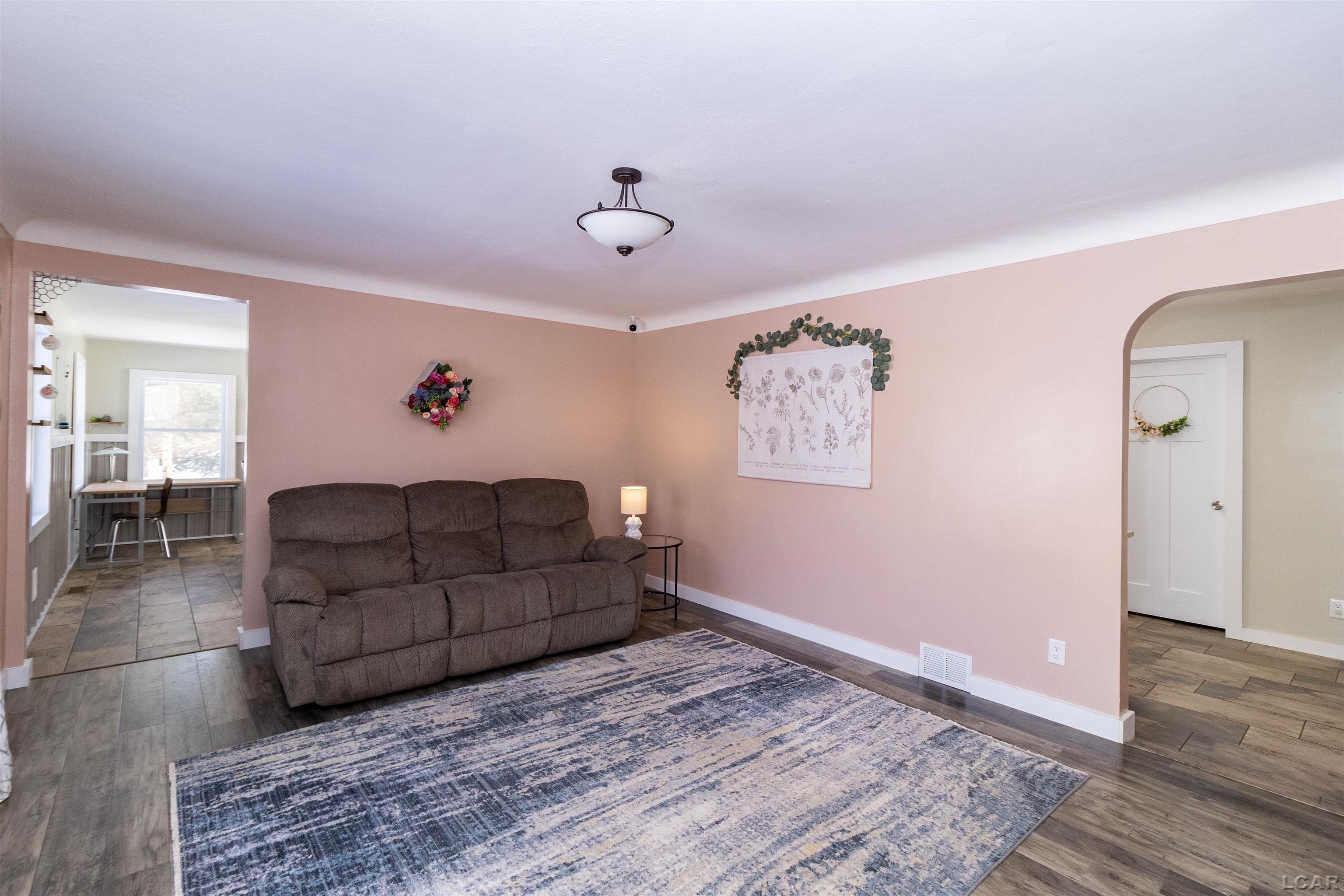 2697 Spielman Rd Road