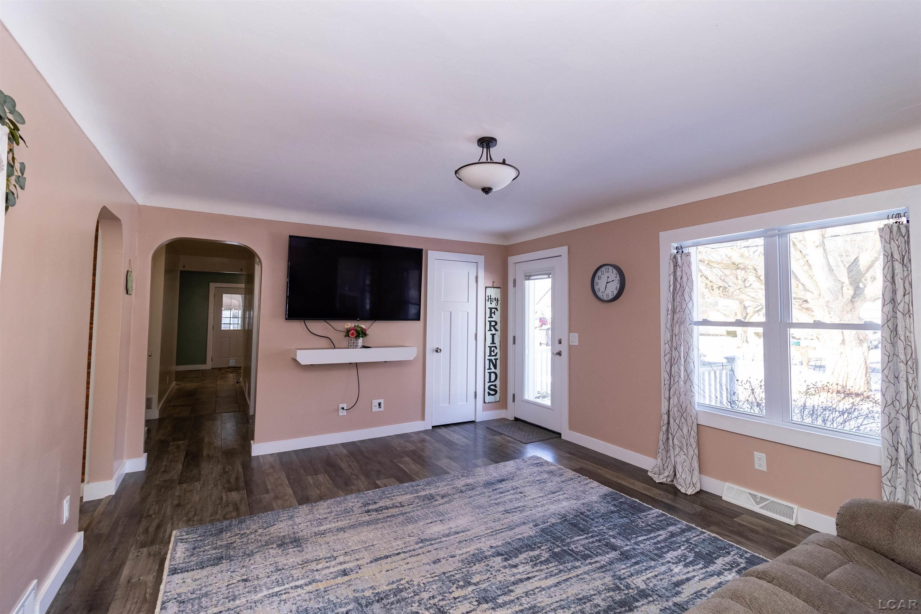 2697 Spielman Rd Road