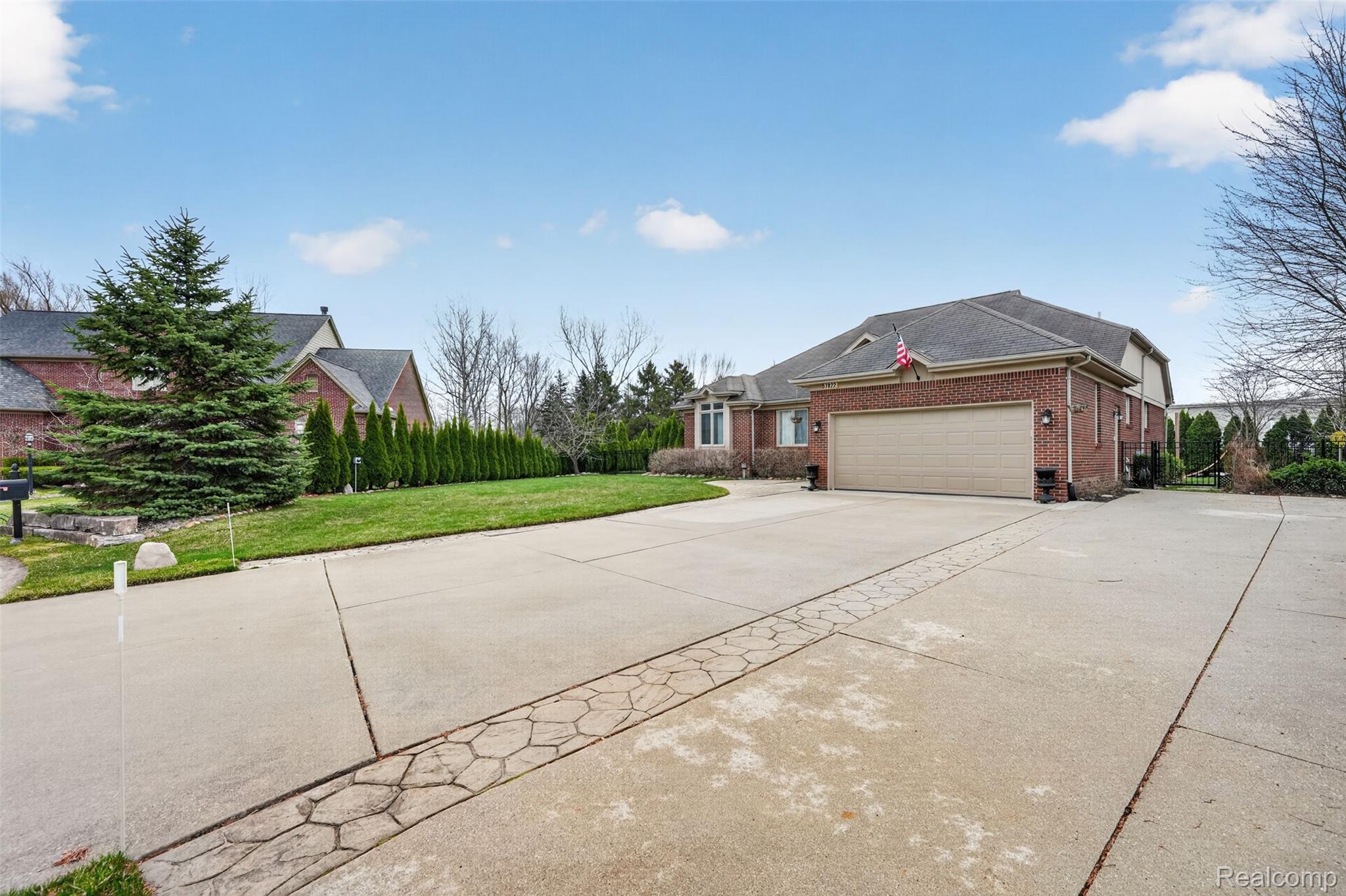37822 Lilac Lane