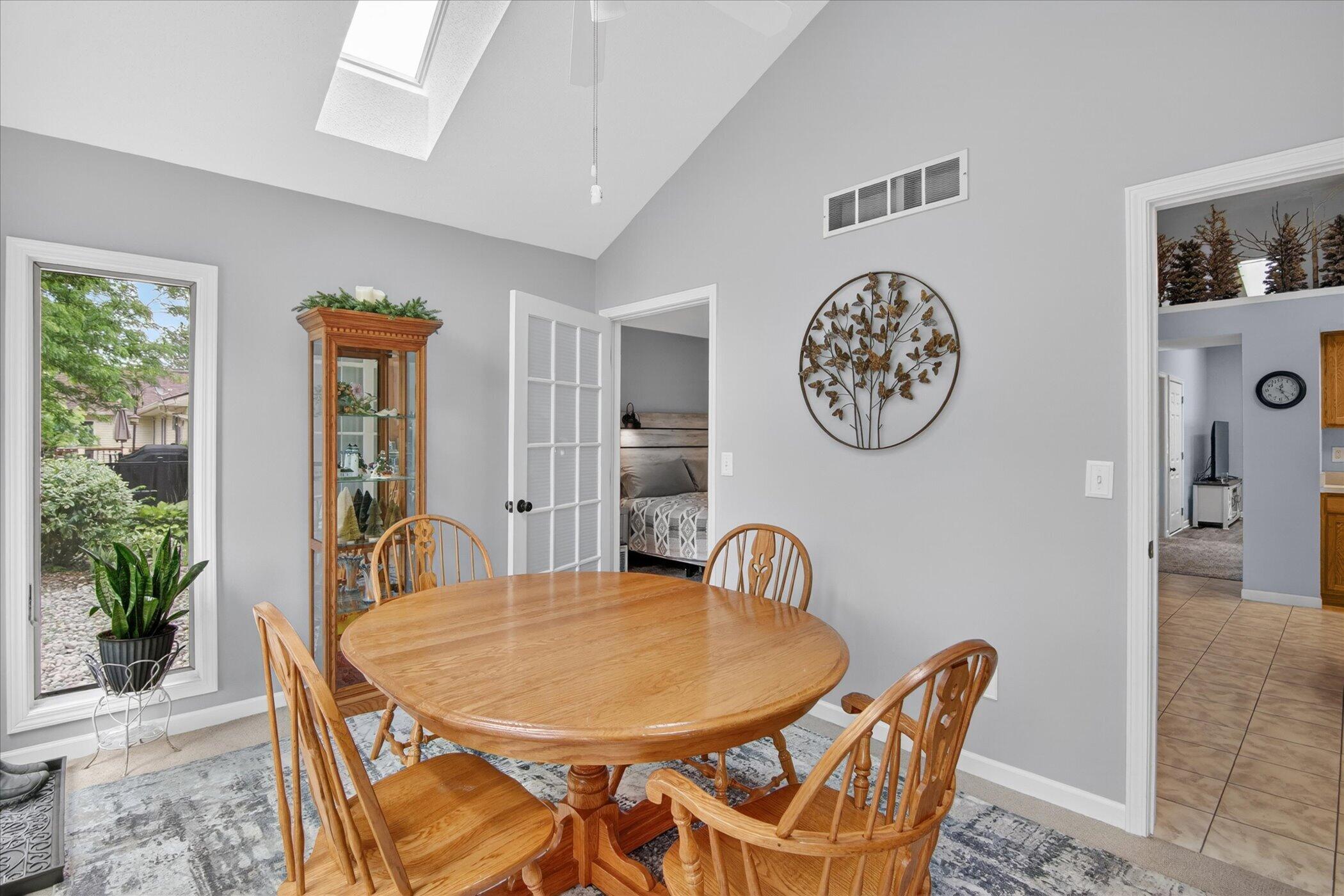 729 Clark Street 38