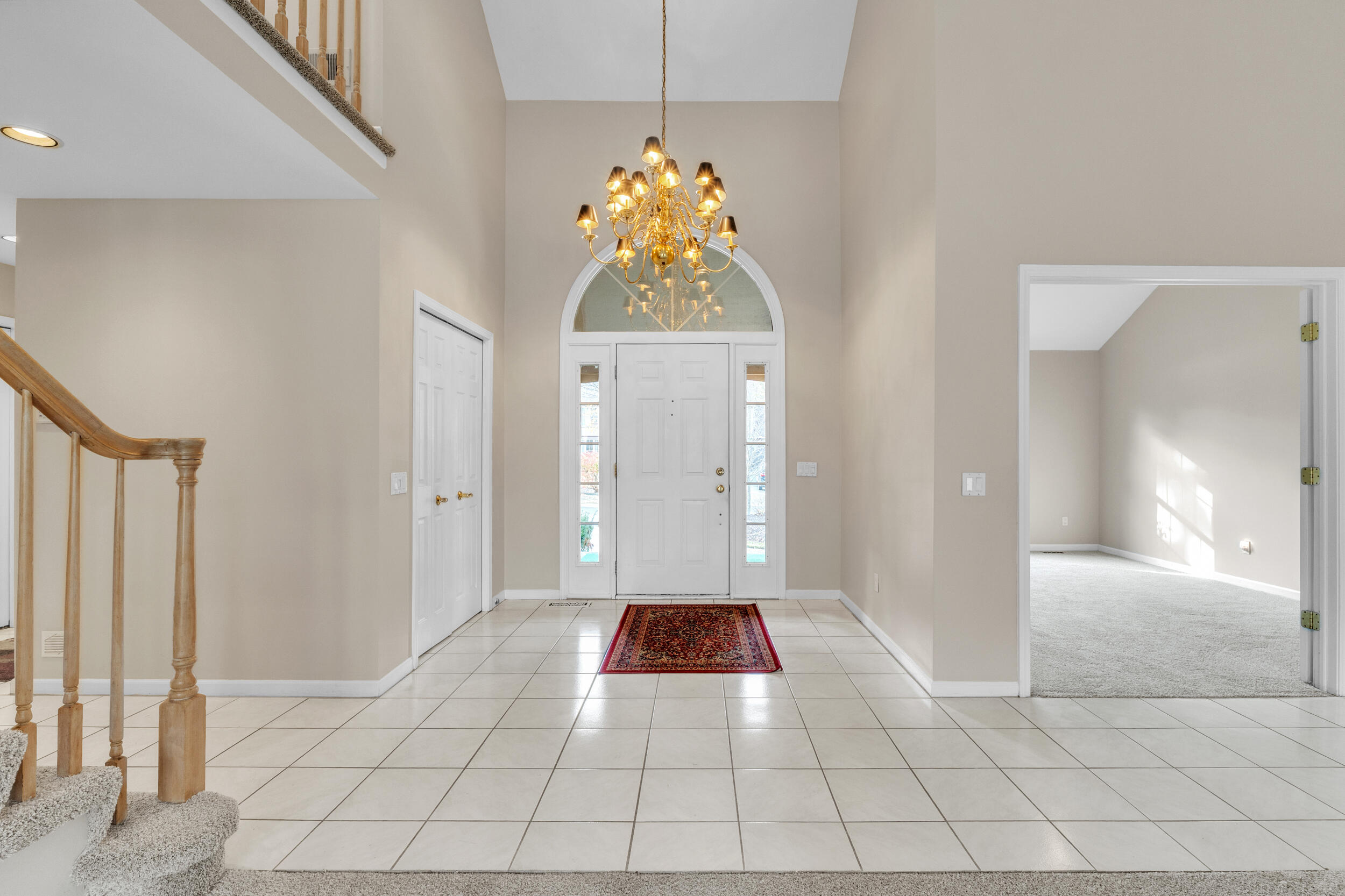 6057 Beachwood Drive