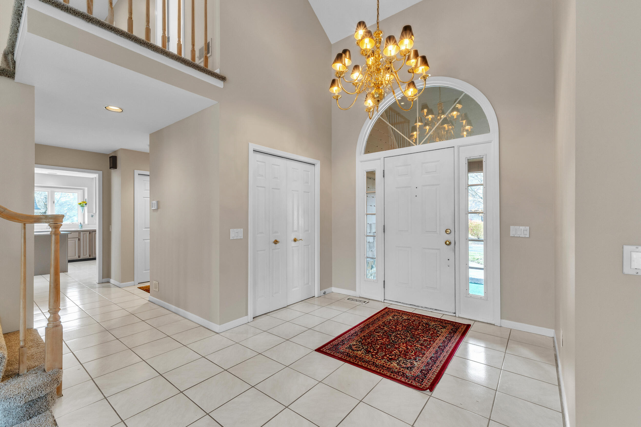 6057 Beachwood Drive