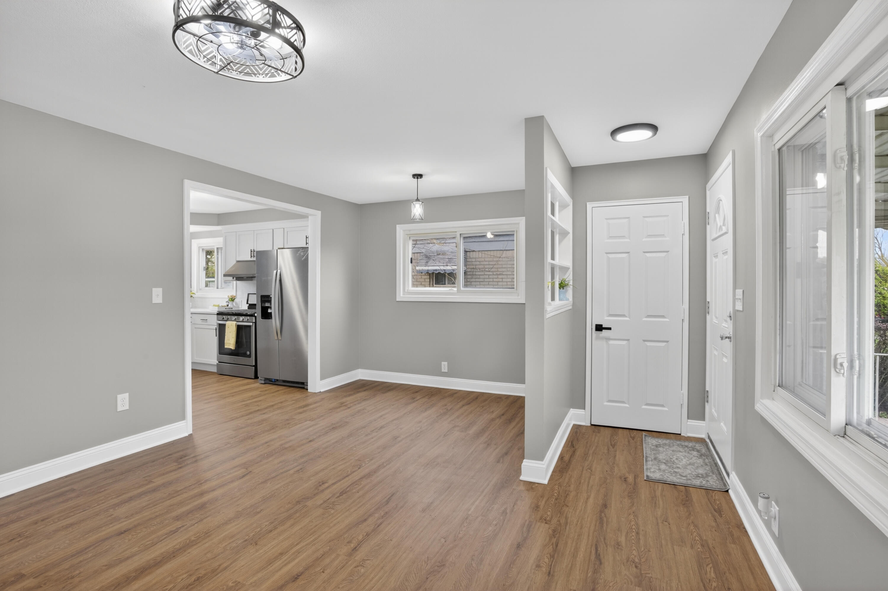 5022 S Middlebelt Road