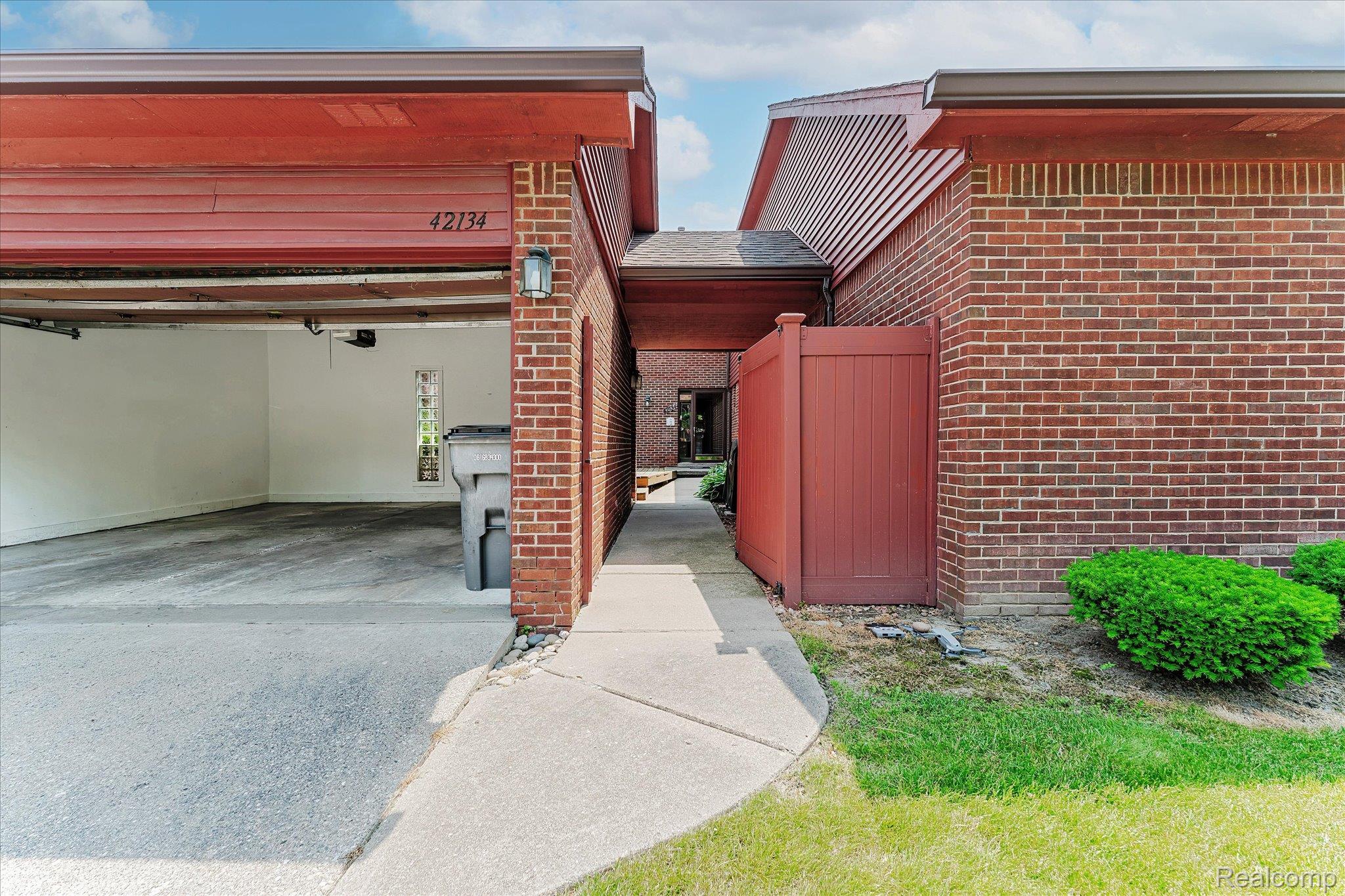 42134 Toddmark Lane