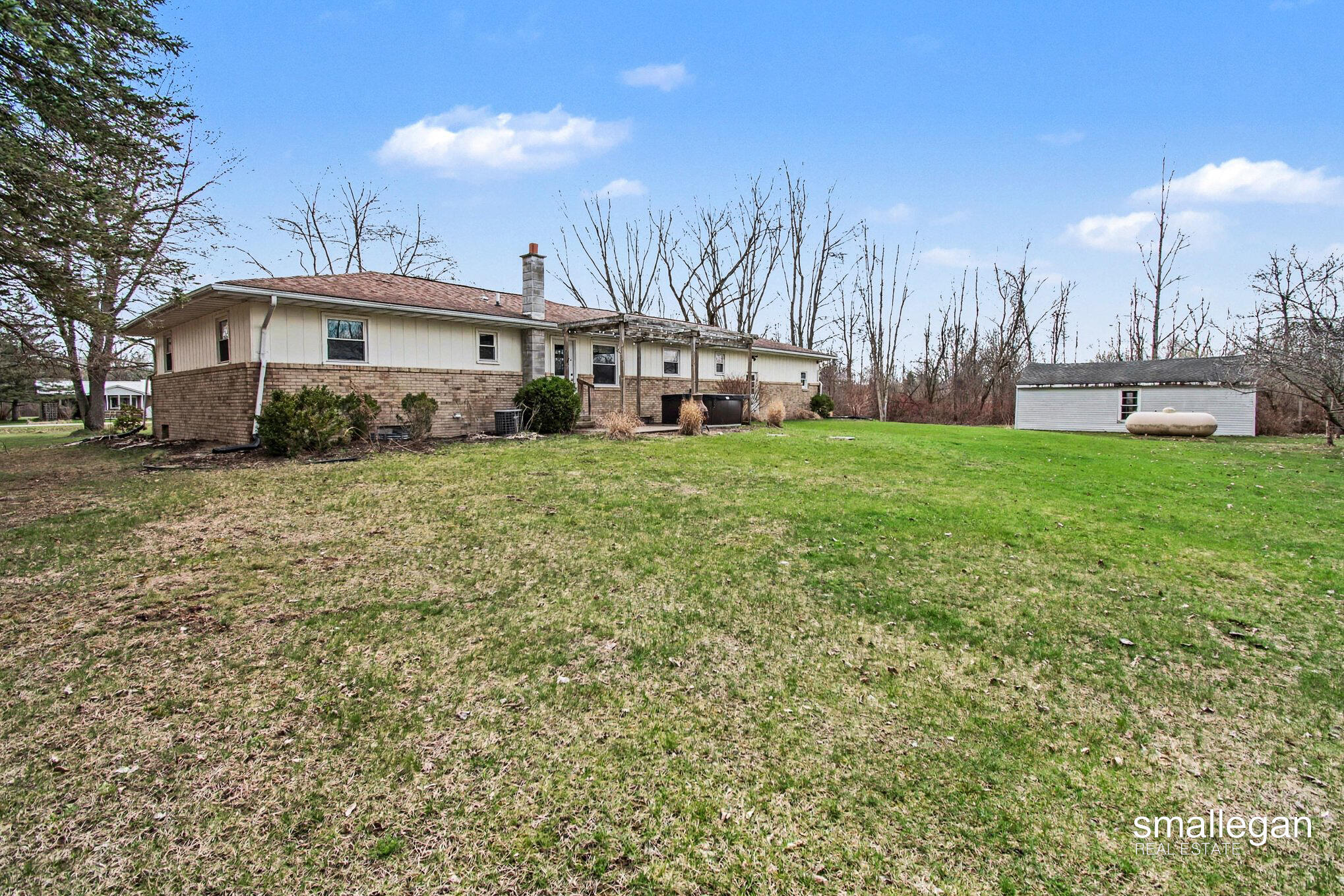 1120 S Loomis Road
