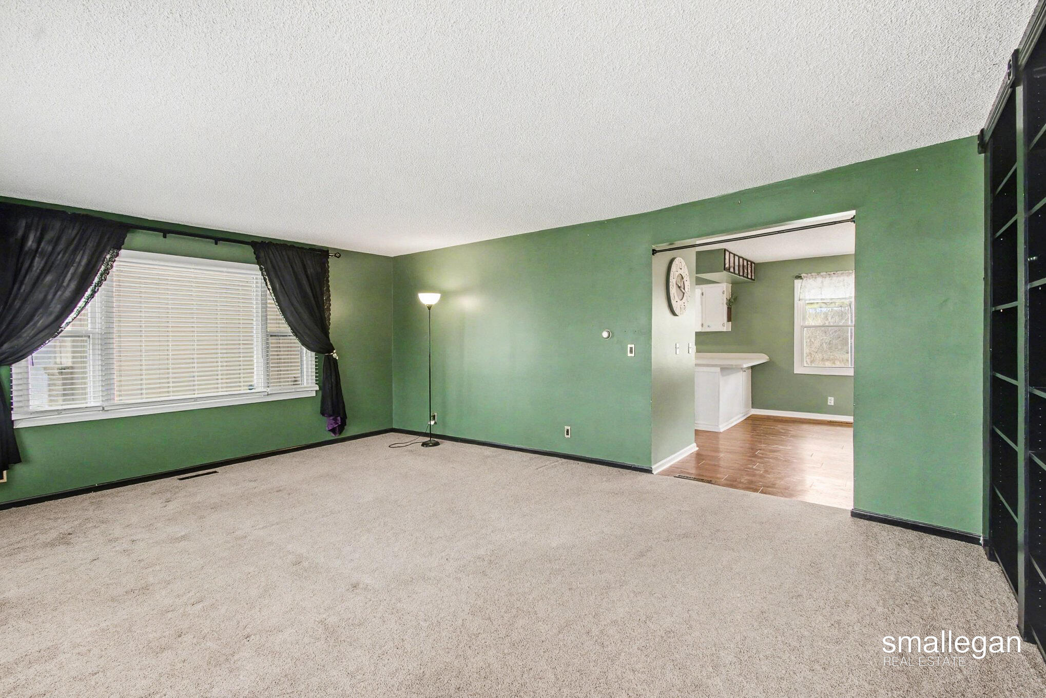 1120 S Loomis Road