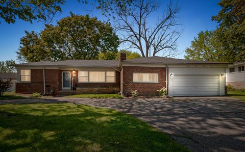 19434 EASTWOOD Drive Harper Woods City Wayne MI 48225