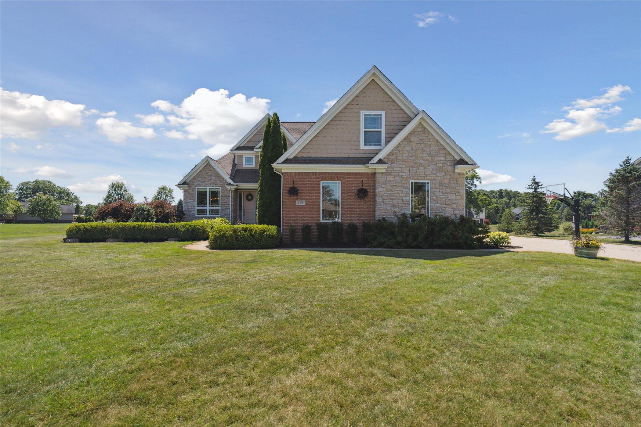 198 W Auburn Trail