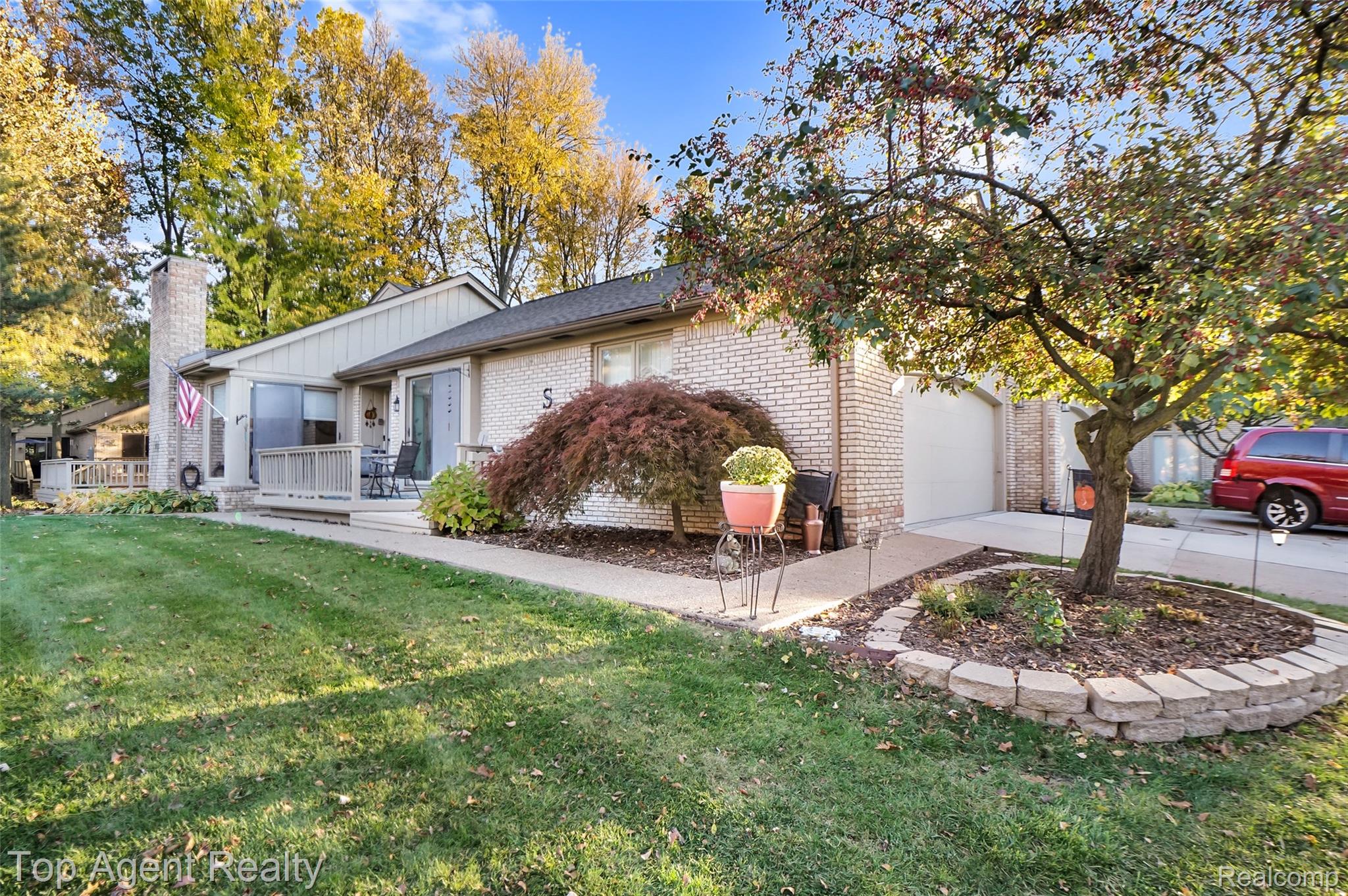 43058 W Kirkwood Drive