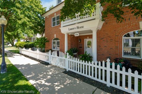 206 E Liberty Street Milford Village MI 48381