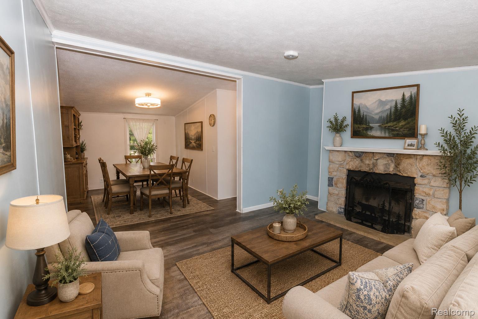 1325 Hillside Drive
