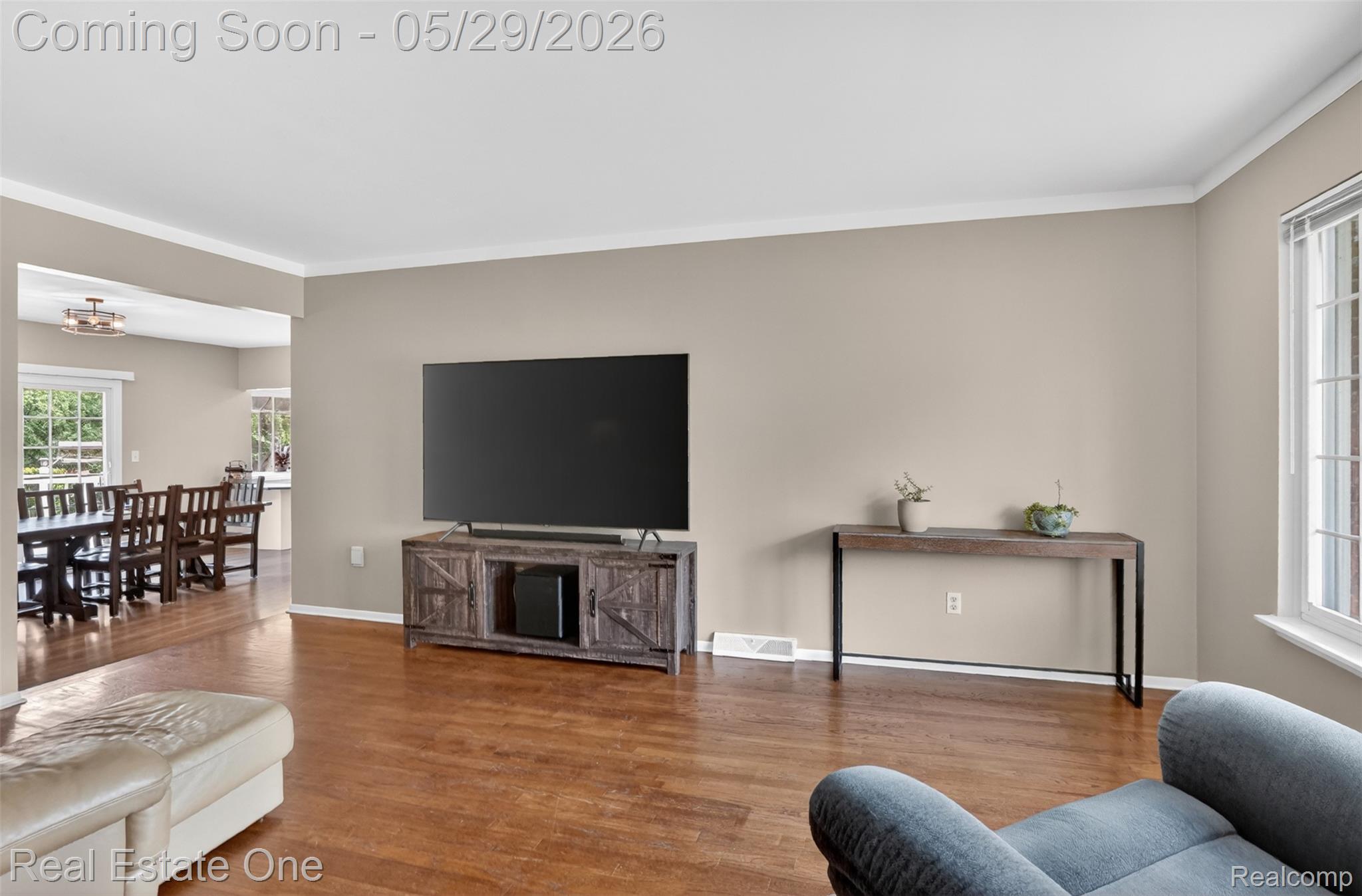 2802 Costa Mesa Road
