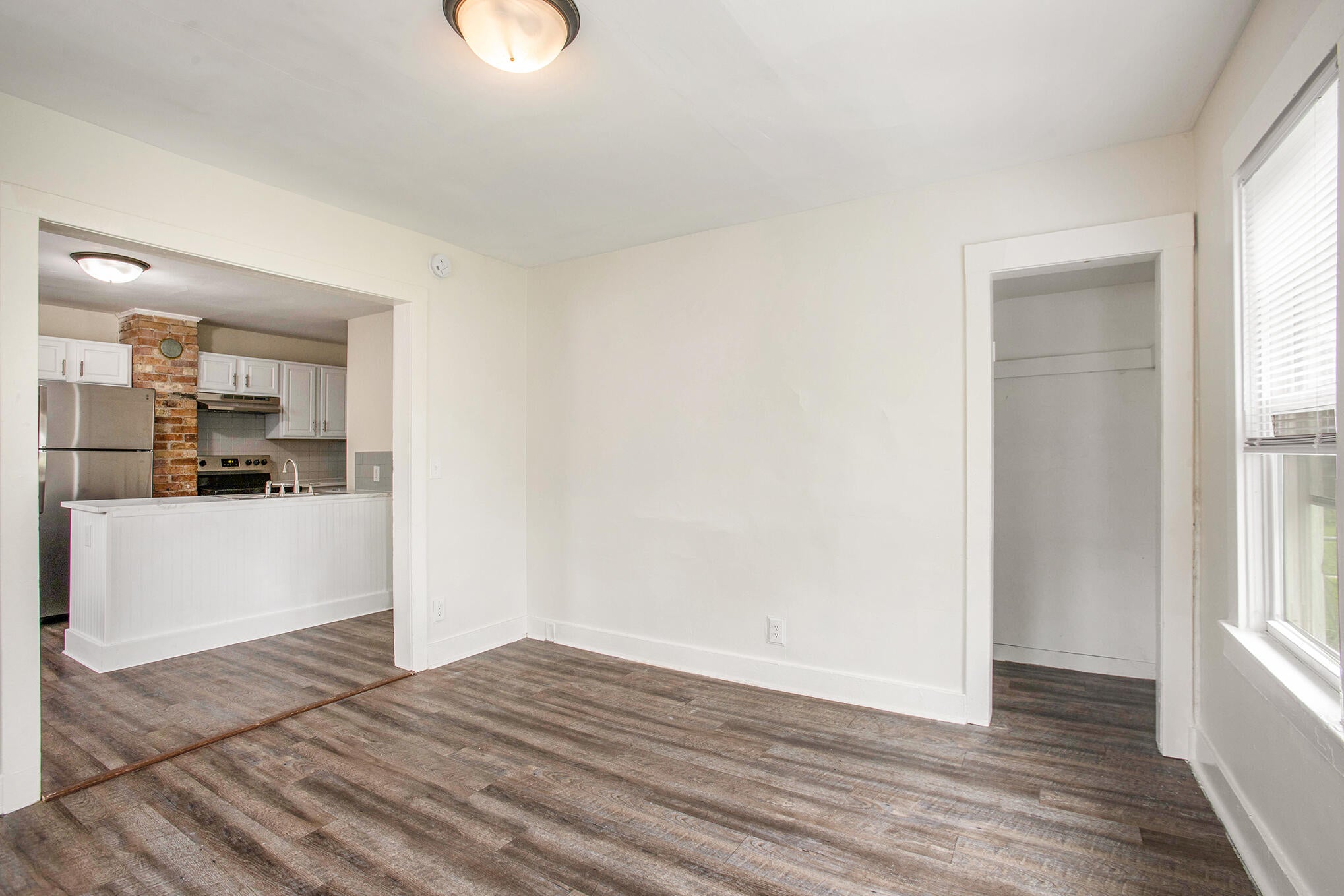 27 Colfax Street NE