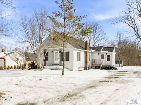 229 Michigan Avenue Marysville City MI 48040