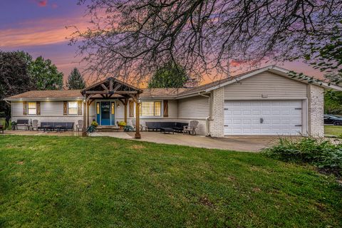 A home in MendonTownship_StJoseph